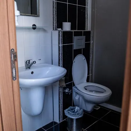 Uestuen Lejlighedshotel