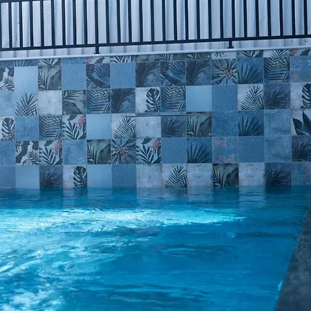 Uestuen Lejlighedshotel