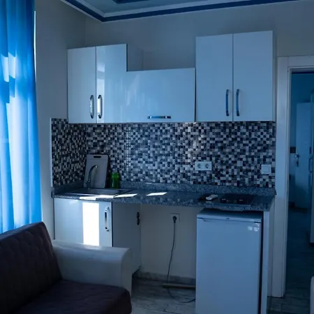 Ξενοδοχείο με διαμερίσματα Uestuen